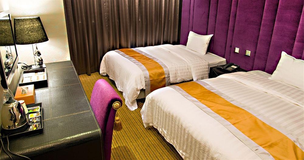 Ren Mei Fashion Hotel Taichung Dış mekan fotoğraf