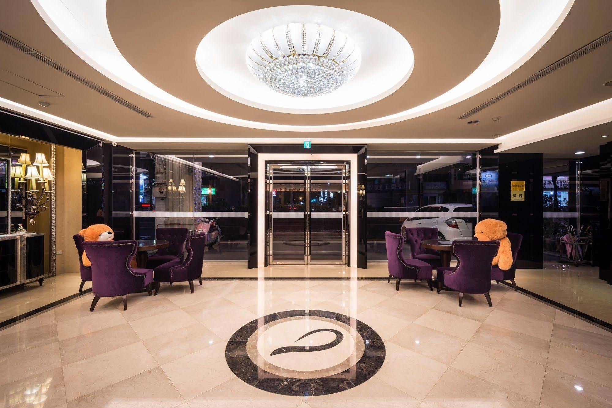 Ren Mei Fashion Hotel Taichung Dış mekan fotoğraf